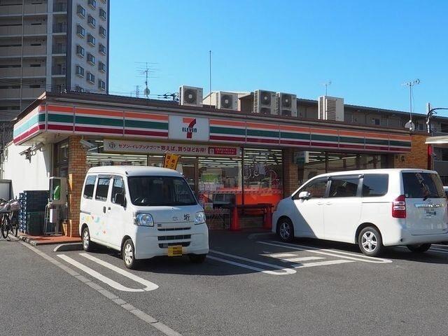セブンイレブン八潮垳店：180m