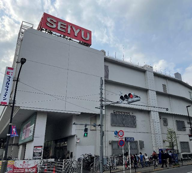 西友調布店：405m