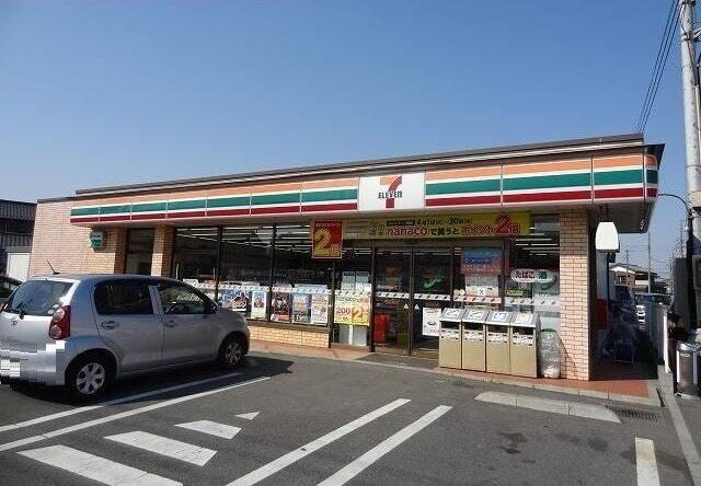 セブンイレブン八潮木曽根店：350m