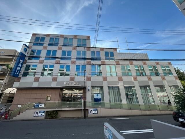 横浜銀行妙蓮寺支店：598m