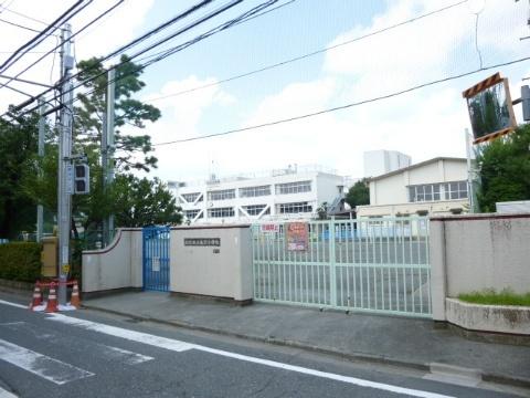 立川市立第三小学校：517m