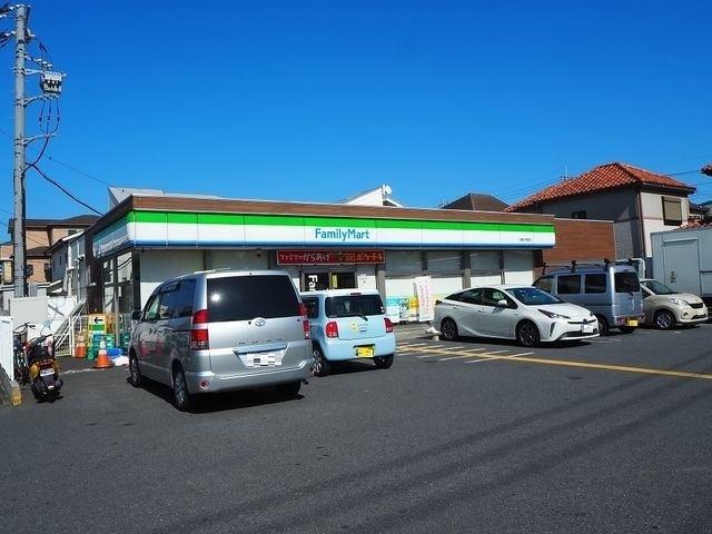 ファミリーマート八潮鶴ヶ曽根店：600m