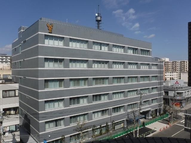 王子警察署：564m