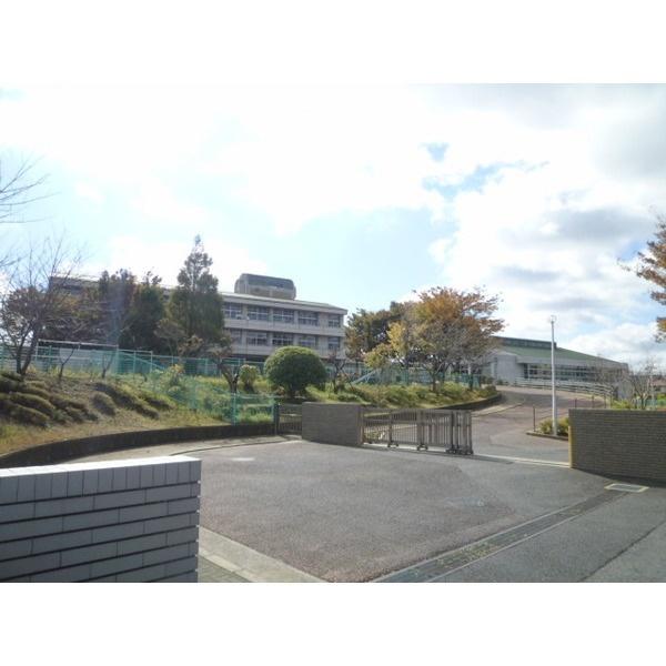 成田市立平成小学校：642m