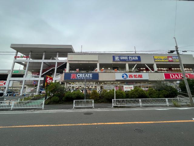 アクロスプラザ東神奈川：844m