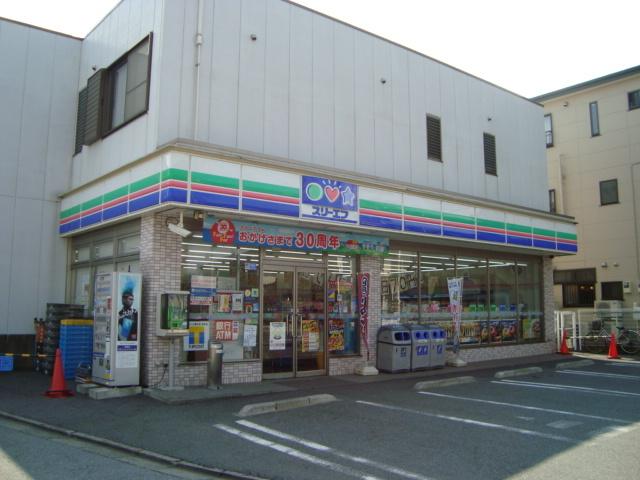 スリーエフ逆井駅前店：240m