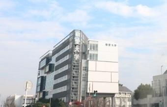私立敬愛大学：3142m