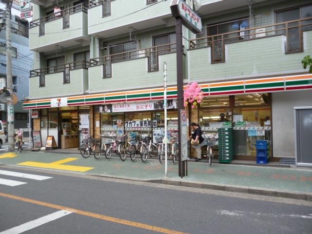 セブンイレブン葛飾青戸3丁目店：446m