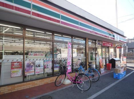 セブンイレブン板橋高島平1丁目店：150m