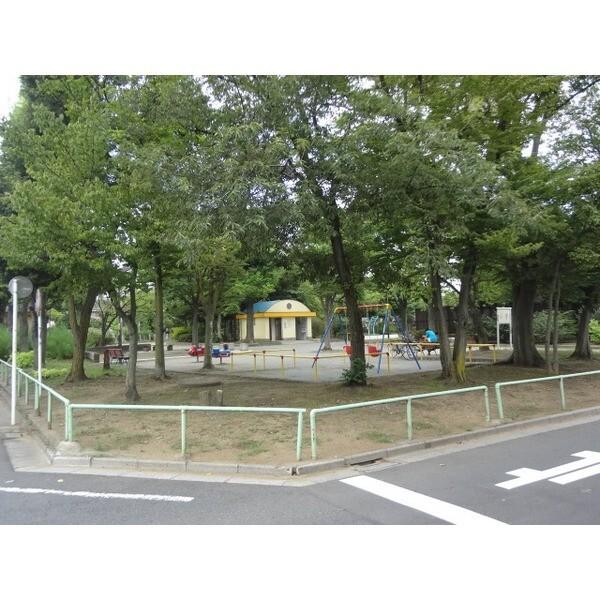 一ツ家第一公園：592m