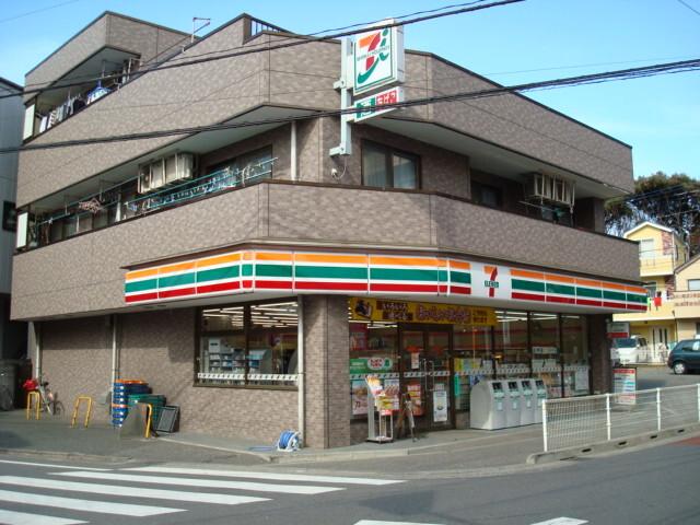 セブンイレブン：180m