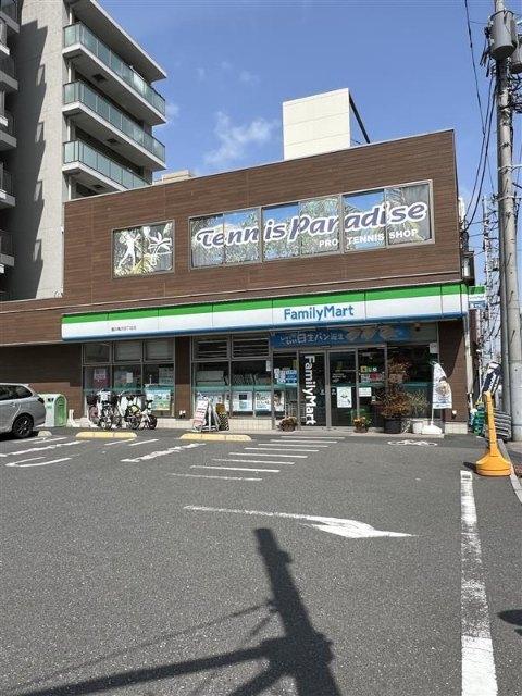 ファミリーマート亀沢四丁目店：99m