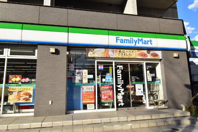 ファミリーマート千葉中央一丁目店：6m