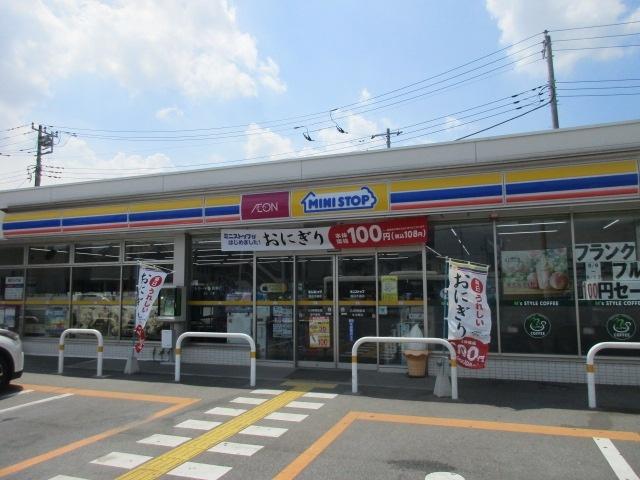ミニストップ越谷大道店：471m