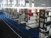 埼玉県立大学情報センター図書館：686m