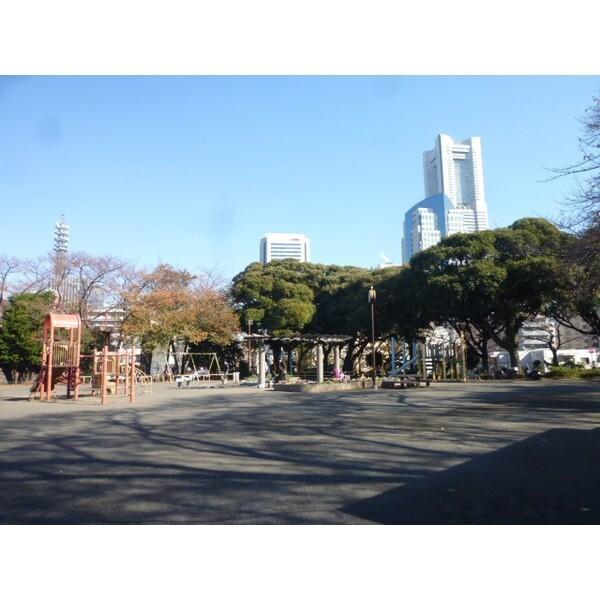 掃部山公園：617m