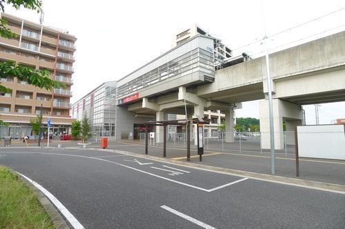 流山セントラルパーク駅(首都圏新都市鉄道　つくばエクスプレス)：619m