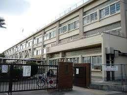 東大和市立第二中学校：1086m