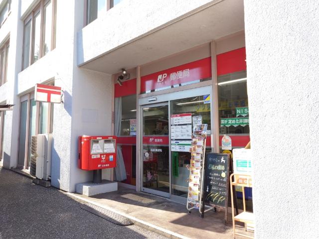 湯島四郵便局：240m