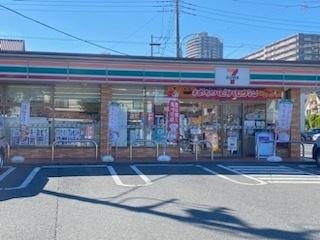 セブンイレブン富士見勝瀬原公園前店：759m