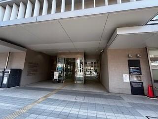 世田谷区立世田谷図書館：1440m