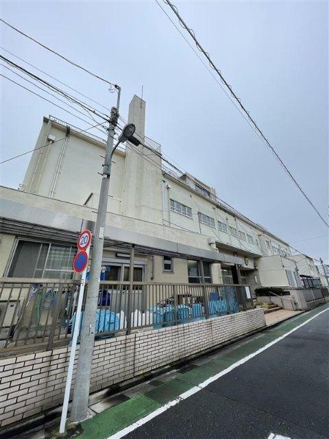 江戸川区立下小岩小学校：435m