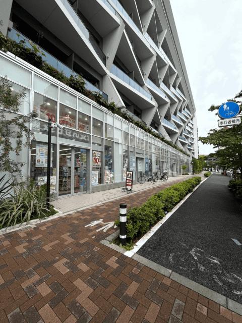 くすりの福太郎東麻布店：101m