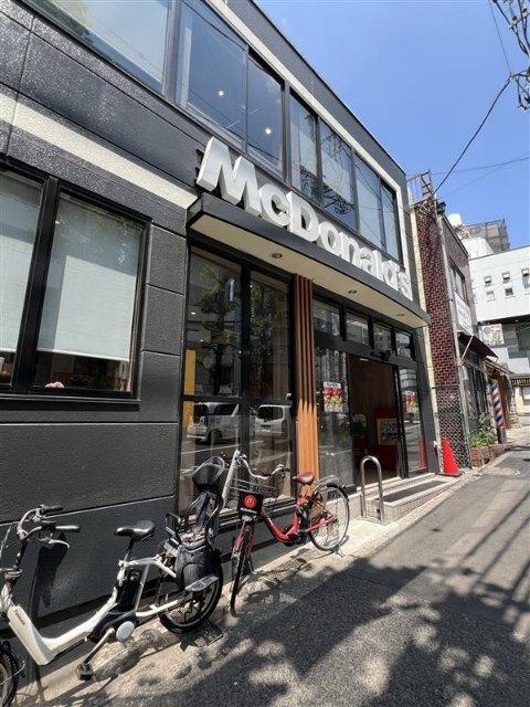 マクドナルド　白山駅前店：650m