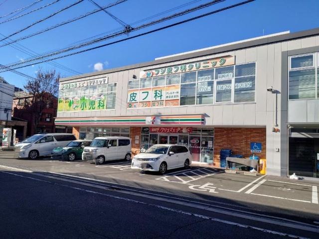 セブンイレブン横浜藤が丘1丁目店：324m