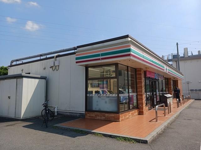セブンイレブンサイエンスパーク：493m