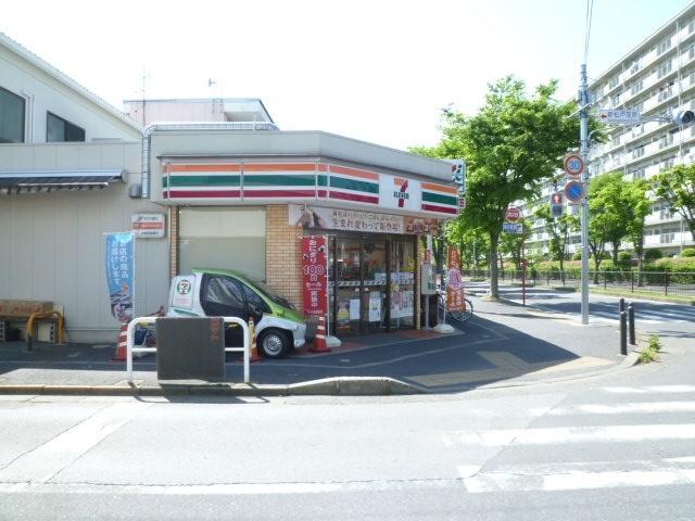 セブンイレブン新松戸5丁目店：516m