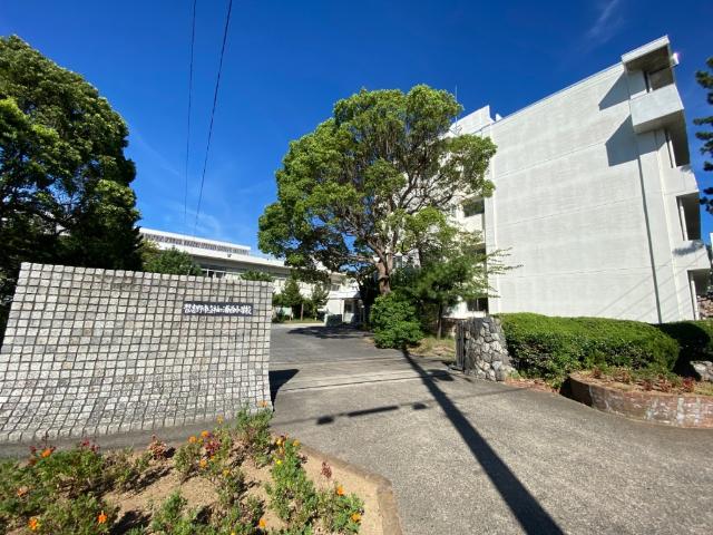 習志野市立袖ケ浦西小学校：319m