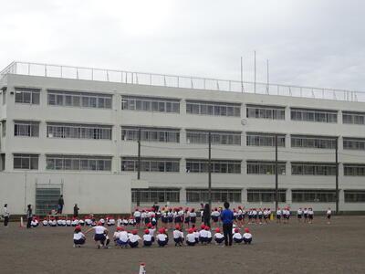 川口市立在家小学校：349m