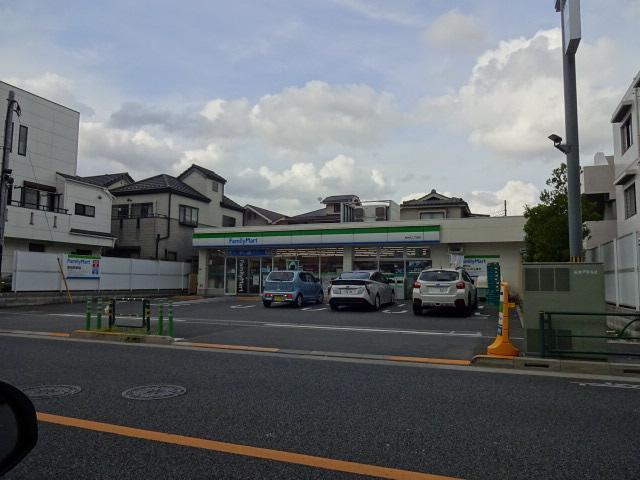 ファミリーマート東水元二丁目店：370m