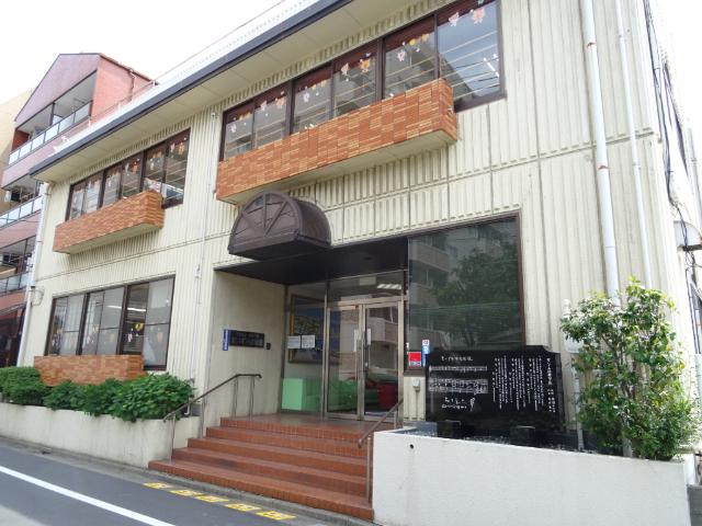 聖いずみ幼稚園：585m