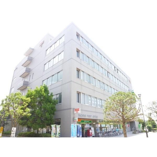 八千代郵便局：679m