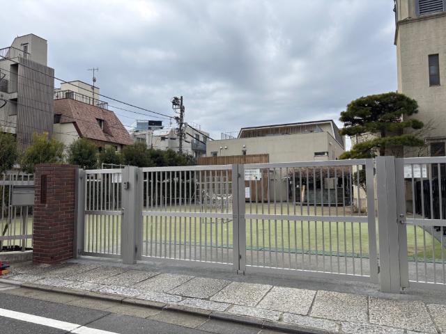 麻布みこころ幼稚園：174m
