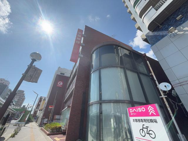千葉銀行浦安支店：96m