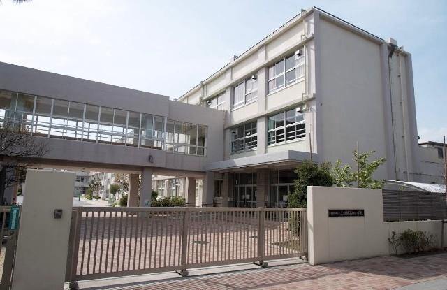 板橋区立上板橋第四小学校：524m