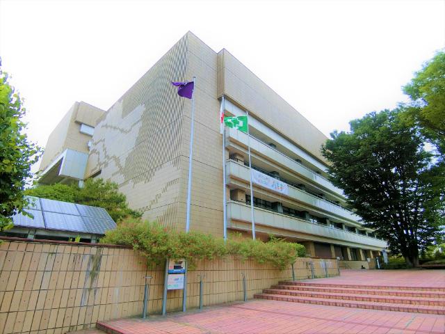 八王子市役所：2110m