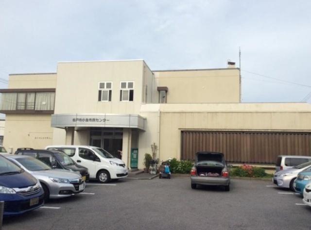 松戸市立図書館小金分館：171m