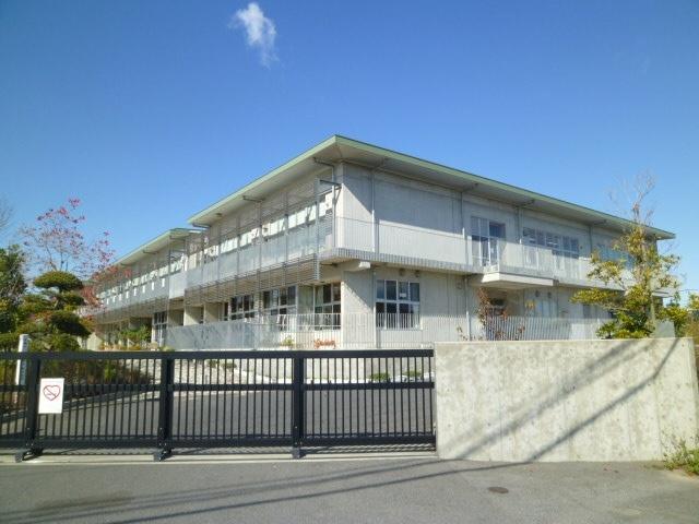 成田市立美郷台小学校：184m