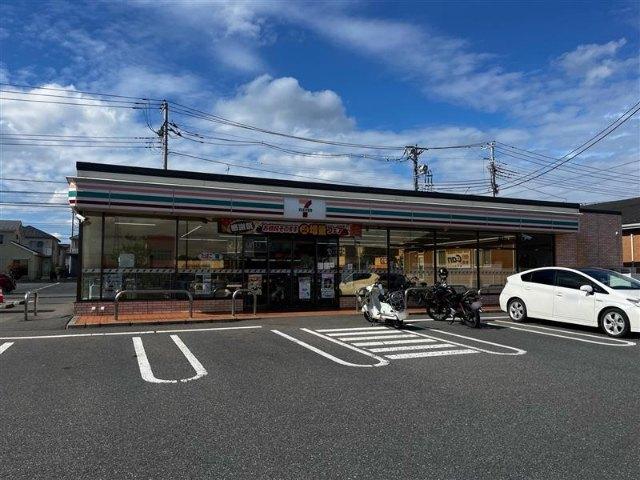 セブンイレブン成田はなのき台店：555m