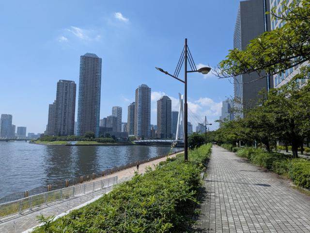 隅田川テラス：190m