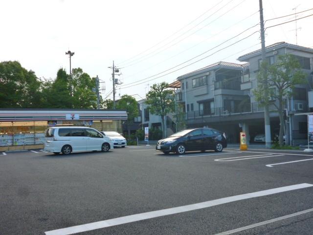 セブンイレブン江戸川篠崎6丁目店：330m