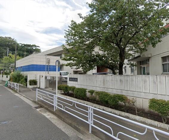 横浜市立大鳥小学校：894m