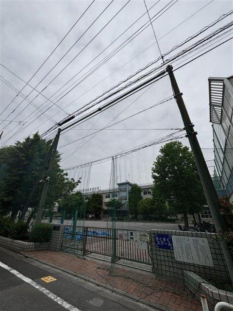 江戸川区立平井小学校：363m