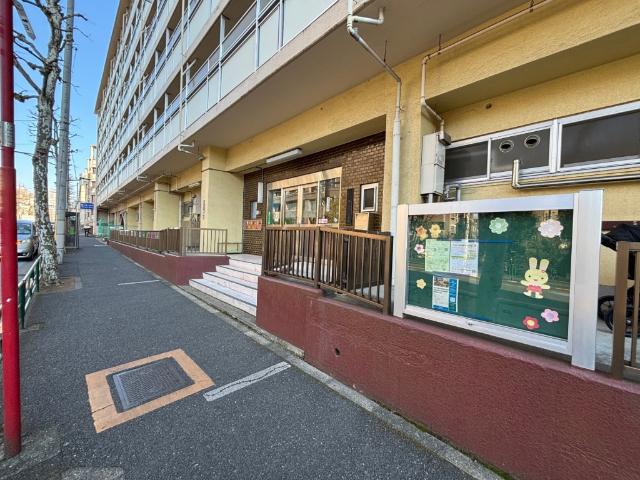 渋谷区立幡ケ谷第三保育園：417m