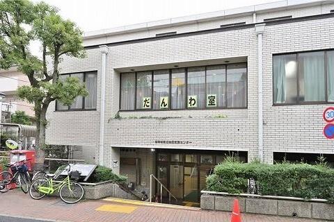 世田谷区立桜丘図書館：867m
