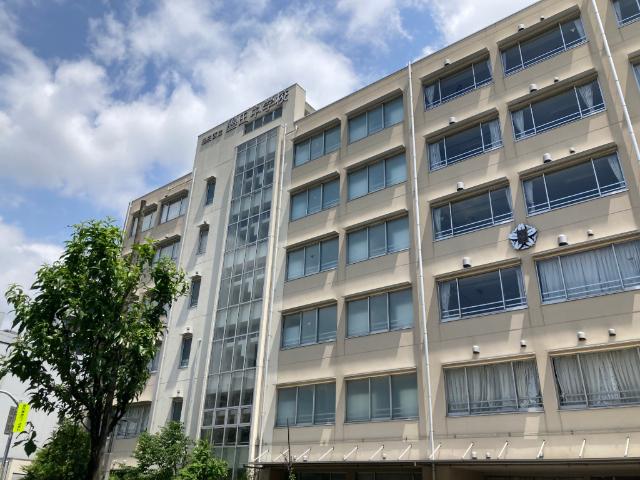 墨田区立墨田中学校：983m